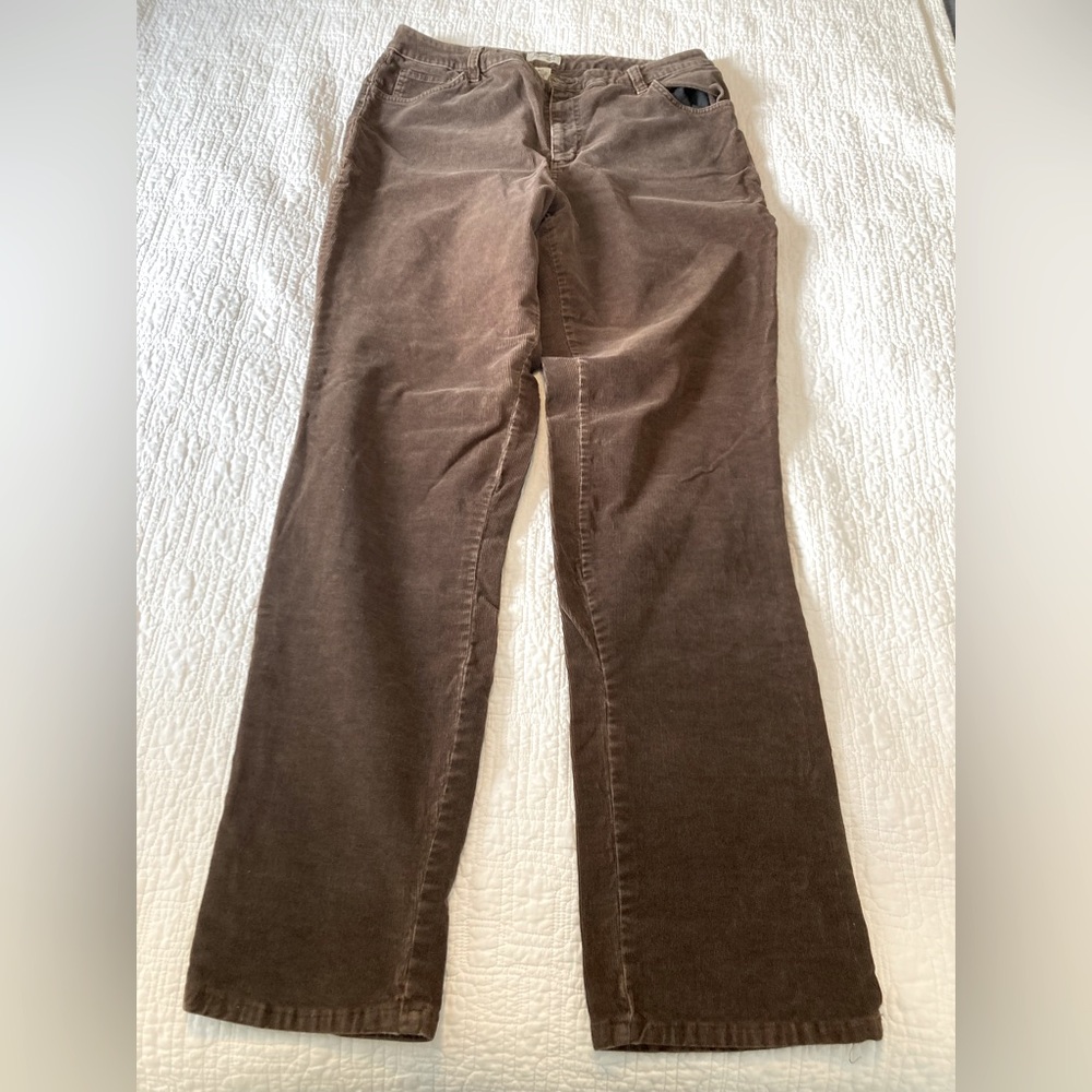 Women’s ST JOHNS BAY chocolate brown corduroy pant